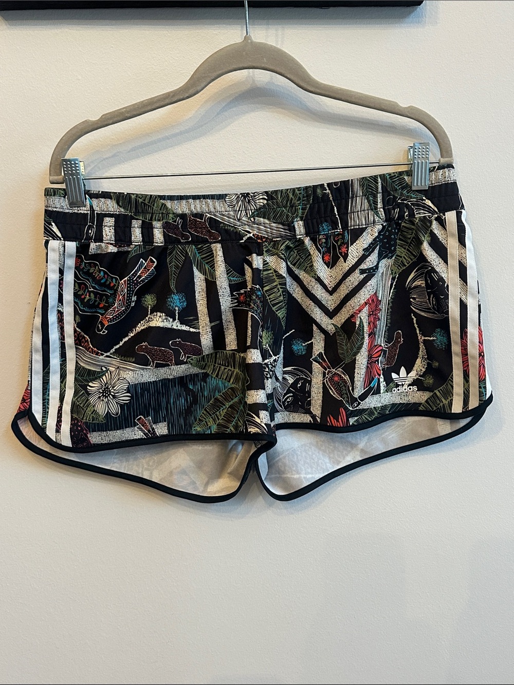 Adidas Farm Rio Women L Running Athletic Shorts Quirky Animal Floral Safari